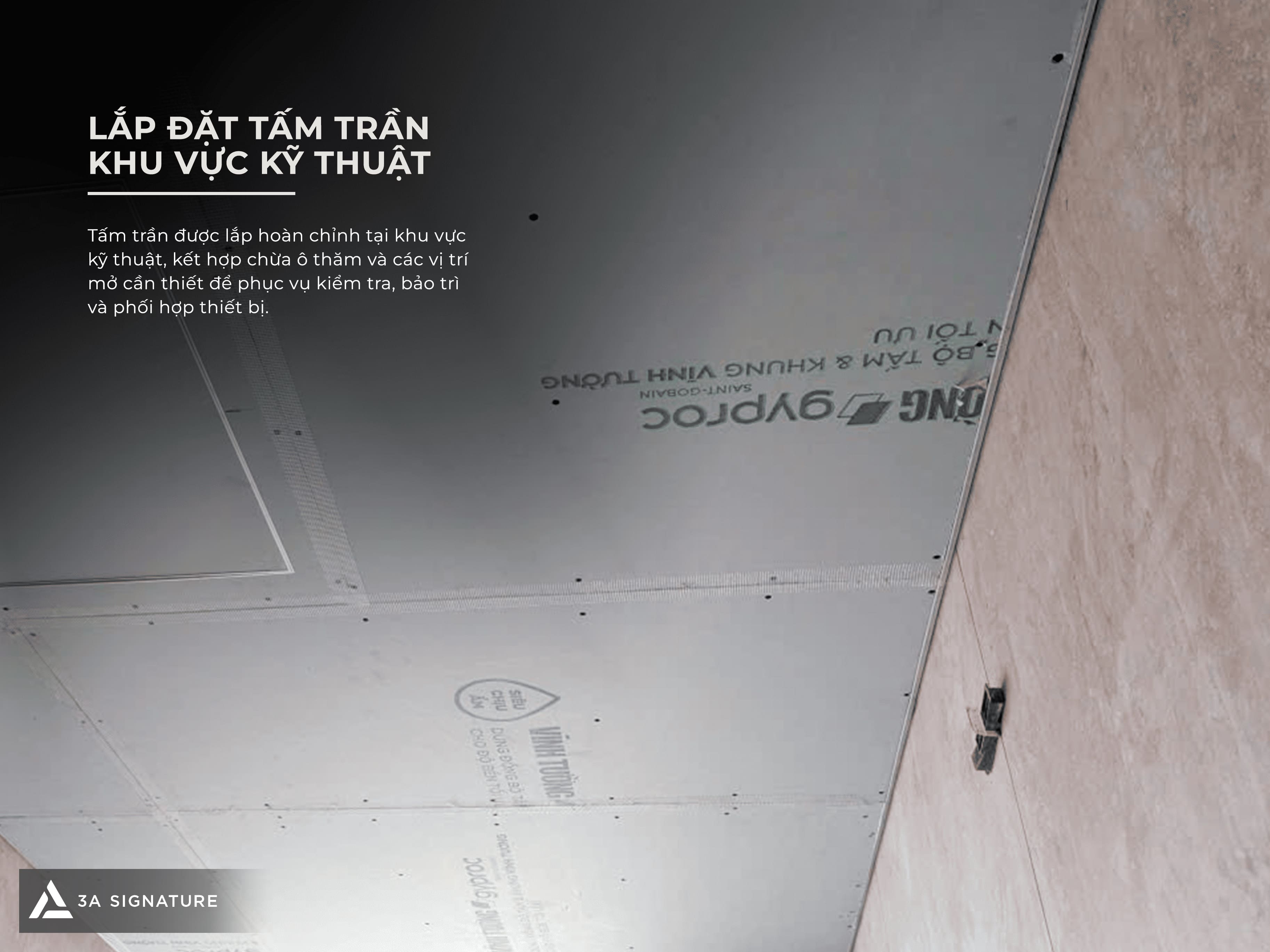 Hình ảnh khu vực kỹ thuật trần với ô mở, điểm chờ thiết bị và các tuyến MEP được bố trí trước khi hoàn thiện.