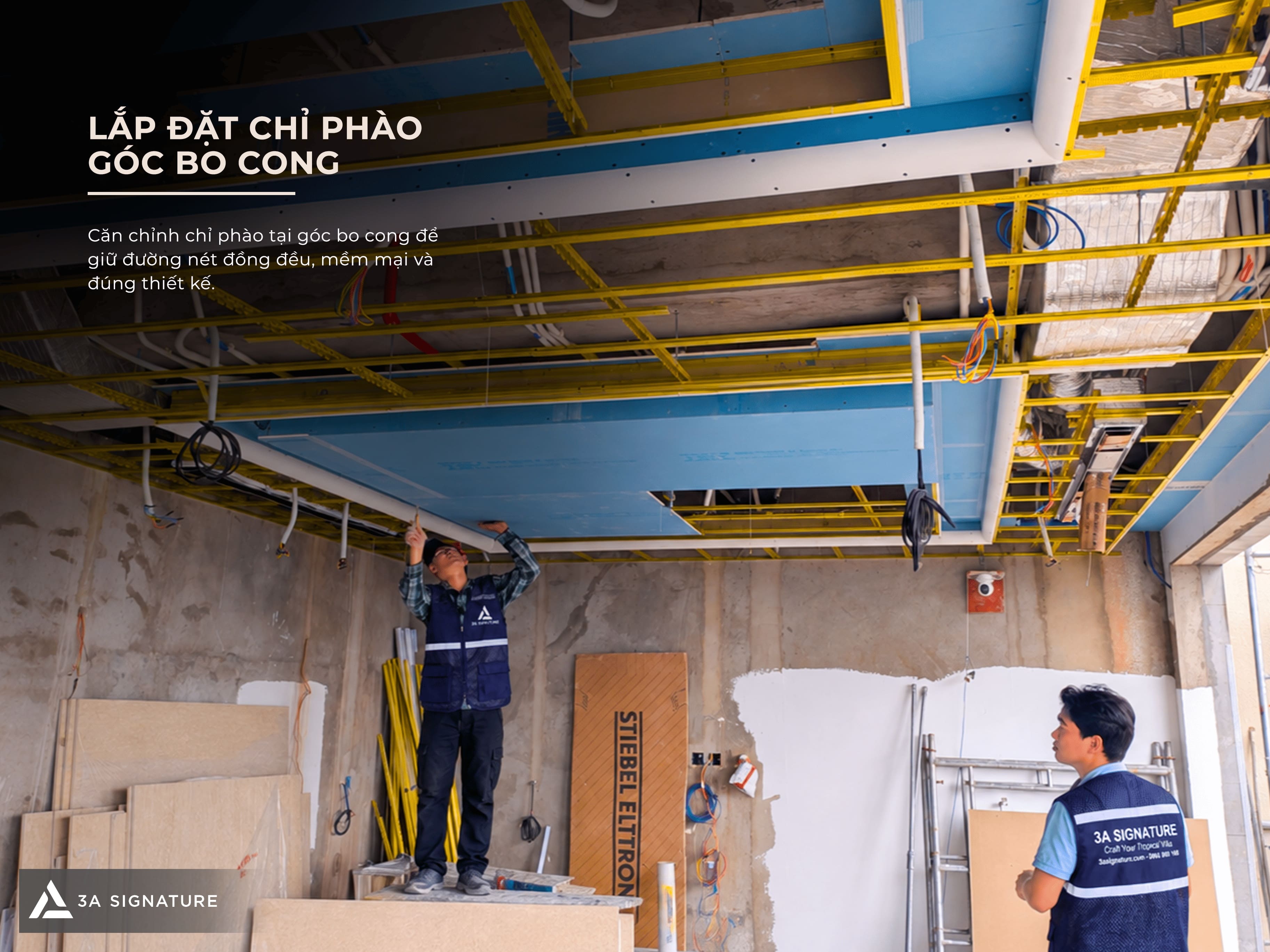 Hình ảnh thi công trần thạch cao Legacy Penthouse, thể hiện lắp đặt chỉ phào bo cong và kiểm soát hệ khung, MEP âm trần.