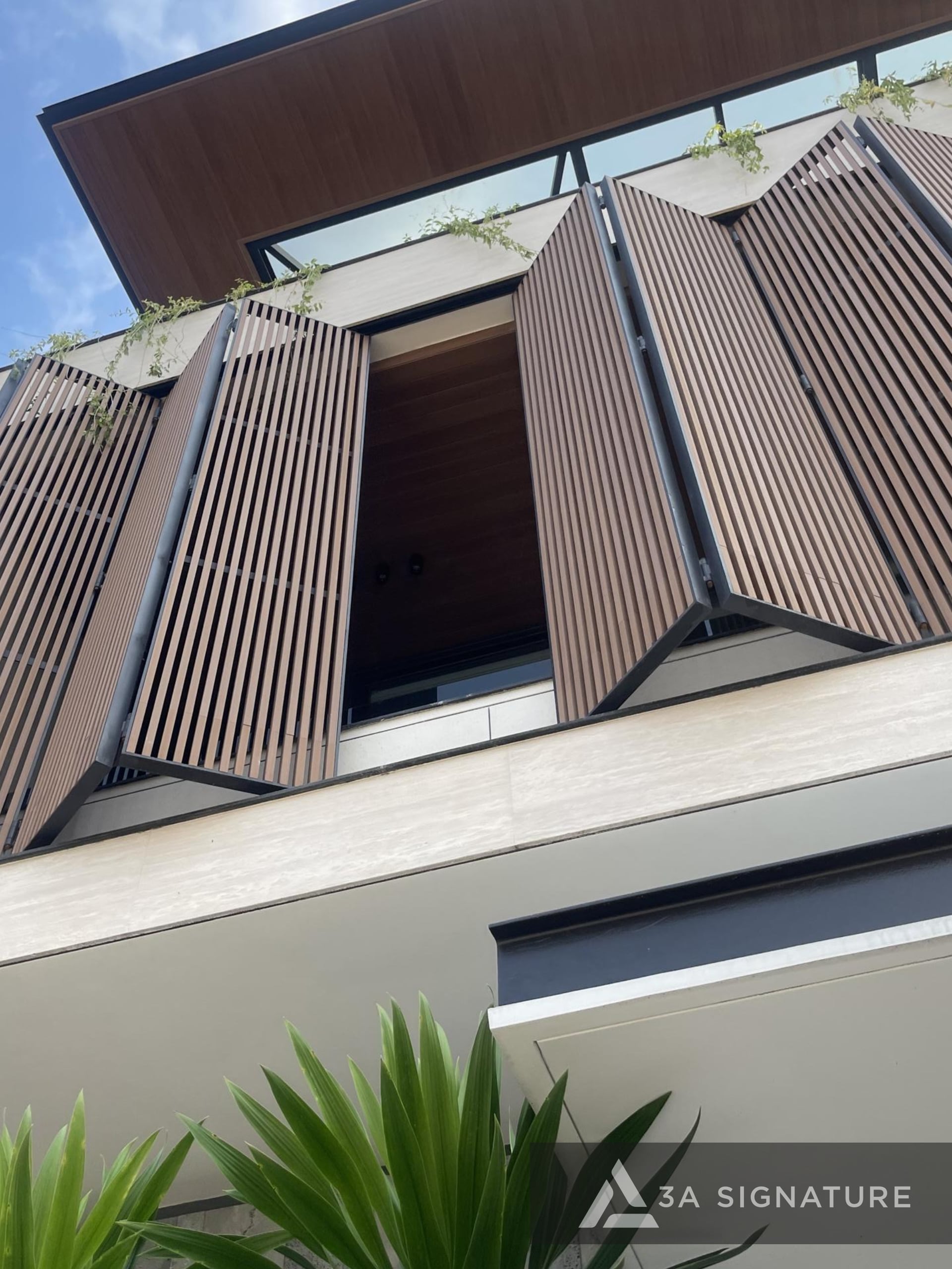 Mau-thiet-ke-thi-cong-biet-thu-hien-dai-dep-hoan-thien-tropical-modern-min