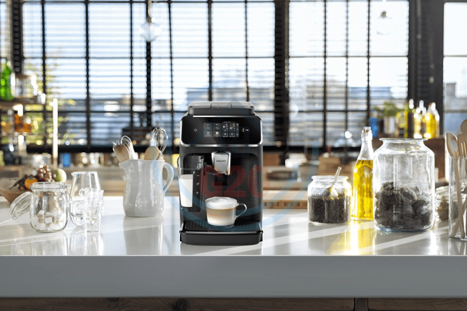 Căn bếp biệt thự hiện đại với máy pha cà phê tự động – một phần trong hệ thống điều khiển biệt thự AI giúp cá nhân hóa từng thói quen nhỏ nhất của gia chủ.