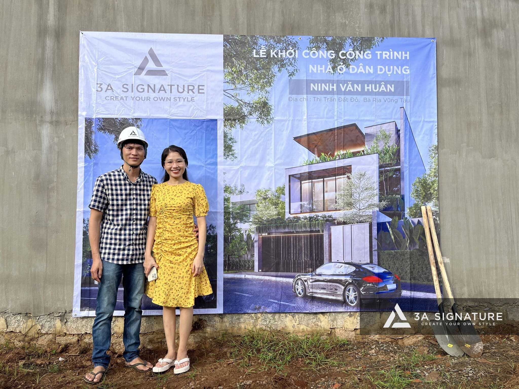 Khởi Công Xây Dựng Biệt Thự Tropical Modern Tại Vũng Tàu Gia chủ anh H và vợ trong buổi lễ khởi công biệt thự Tropical Modern do 3A Signature thiết kế và thi công tại Vũng Tàu.