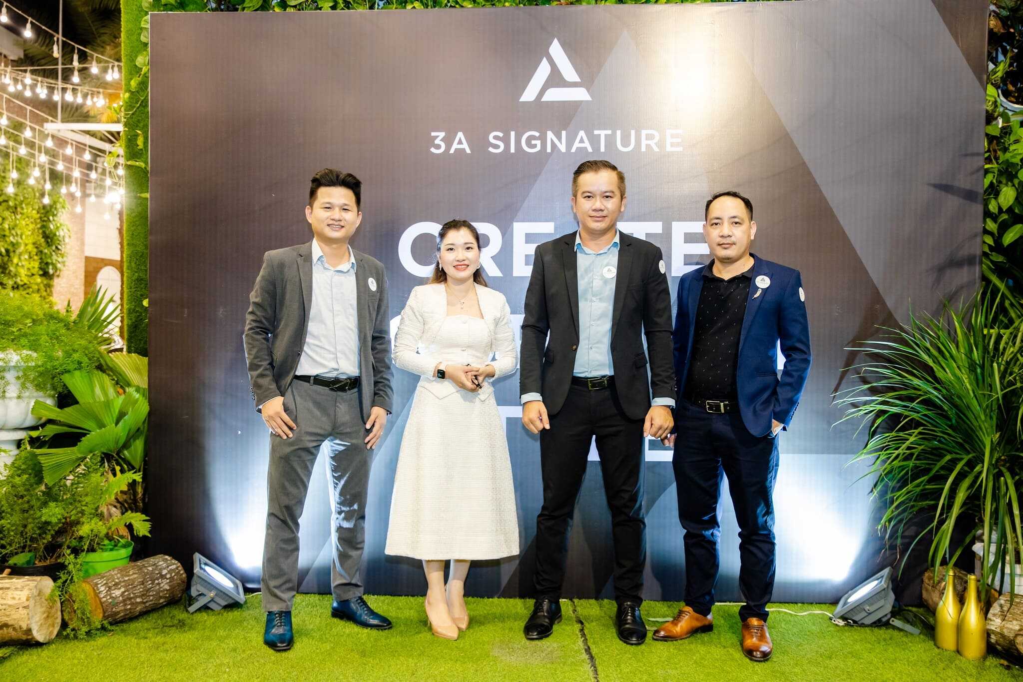 Kỷ Niệm 5 Năm 3A Signature – Hành Trình Kiến Tạo Dấu Ấn Ban lãnh đạo và cộng sự 3A Signature chụp ảnh lưu niệm tại sự kiện kỷ niệm 5 năm, thể hiện định hướng phát triển vững mạnh trong lĩnh vực kiến trúc biệt thự.