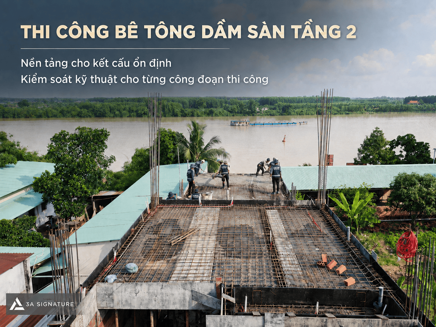 Hình ảnh tổ chức thi công bê tông dầm sàn tầng 2 tại công trường, thể hiện sự phối hợp nhân lực, thiết bị và vật tư.